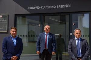 Neimenovana priloga 00295